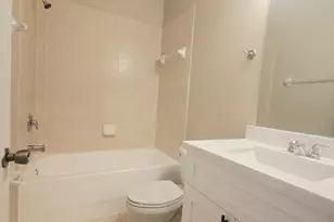 636 NE 35th Ave, Homestead, FL 33033 - Photo 17