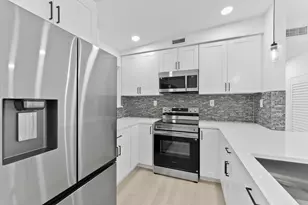 5737 Honeysuckle Dr, West Palm Beach, FL 33415 - Photo 11