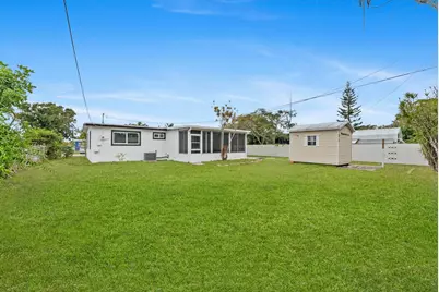 5737 Honeysuckle Drive, West Palm Beach, FL 33415 - Photo 7