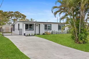 5737 Honeysuckle Dr, West Palm Beach, FL 33415 - Photo 3