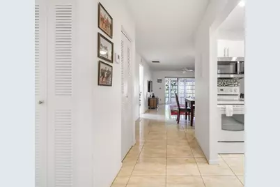 107 Lake Terry Drive, West Palm Beach, FL 33411 - Photo 7