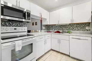 107 Lake Terry Dr, West Palm Beach, FL 33411 - Photo 11