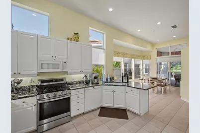 320 Sunset Bay Lane, Palm Beach Gardens, FL 33418 - Photo 5