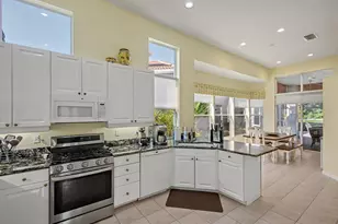 320 Sunset Bay Ln, Palm Beach Gardens, FL 33418 - Photo 5