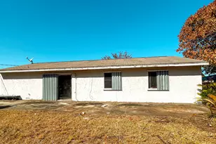 1355 23rd Pl SW, Vero Beach, FL 32962 - Photo 37