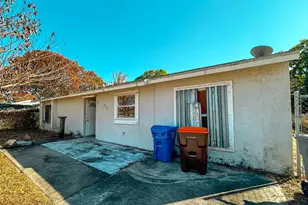 1355 23rd Pl SW, Vero Beach, FL 32962 - Photo 5