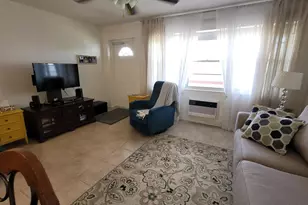 114 Chatham E, West Palm Beach, FL 33417 - Photo 5