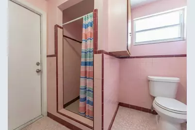 137 W 34th Street, Riviera Beach, FL 33404 - Photo 5