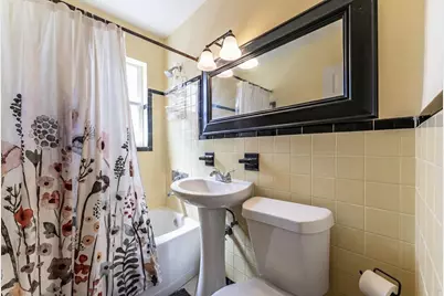 137 W 34th Street, Riviera Beach, FL 33404 - Photo 9