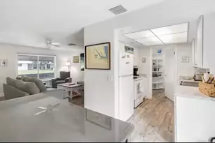 1519 Treemont Ave, Jupiter, FL 33469 - Photo 5