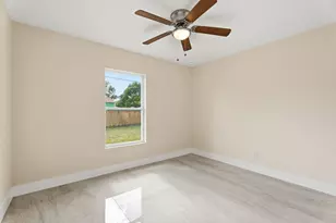 4947 NW Flintstone Ave, Port Saint Lucie, FL 34983 - Photo 15