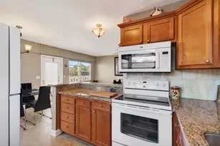 33 Fanshaw A, Boca Raton, FL 33434 - Photo 27