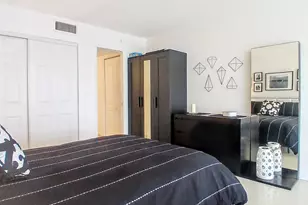 1830 Embassy Dr, West Palm Beach, FL 33401 - Photo 17