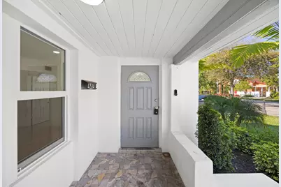 4324 Garden Avenue, West Palm Beach, FL 33405 - Photo 5