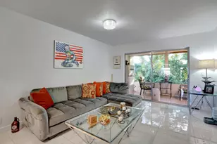 130 Lake Meryl Dr, West Palm Beach, FL 33411 - Photo 3