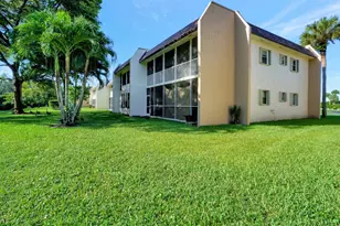 130 Lake Meryl Dr, West Palm Beach, FL 33411 - Photo 25