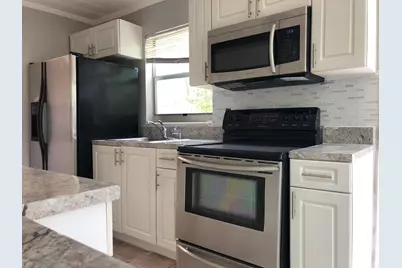 1069 W 30th Street #6, Riviera Beach, FL 33404 - Photo 3