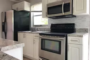 1069 W 30th St, West Palm Beach, FL 33404 - Photo 3