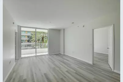 700 E Boynton Beach Boulevard #403, Boynton Beach, FL 33435 - Photo 9