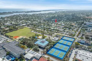 333 Alhambra Pl, West Palm Beach, FL 33405 - Photo 31