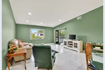 6096 Kings Gate Circle, Delray Beach, FL 33484 - Photo 9