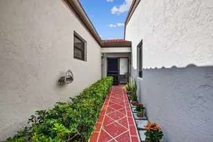 6096 Kings Gate Cir, Delray Beach, FL 33484 - Photo 3