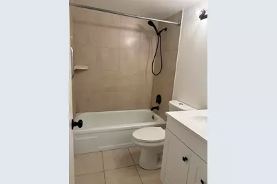 106 Windsor E, West Palm Beach, FL 33417 - Photo 5