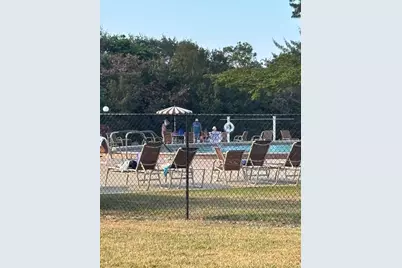 106 Windsor E, West Palm Beach, FL 33417 - Photo 7