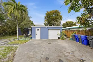 1914 Sheridan St, Hollywood, FL 33020 - Photo 3