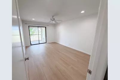 602 Pine Crest Circle #B, Jupiter, FL 33458 - Photo 9