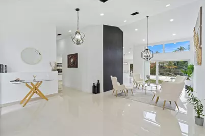 12725 Kingsway Road, Wellington, FL 33414 - Photo 9