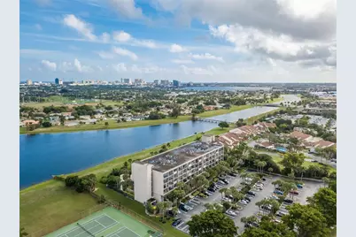 1830 Embassy Drive #403, West Palm Beach, FL 33401 - Photo 13
