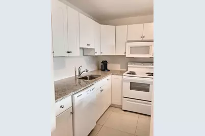 1830 Embassy Drive #403, West Palm Beach, FL 33401 - Photo 5