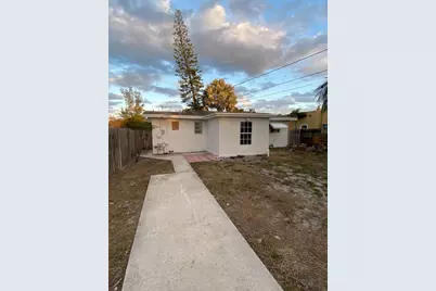 1103 S F Street, Lake Worth Beach, FL 33460 - Photo 9