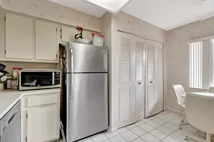 6585 Kensington Ln, Delray Beach, FL 33446 - Photo 13