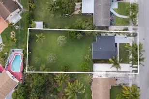 740 NE 43 Ct, Deerfield Beach, FL 33064 - Photo 43