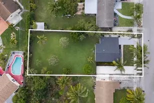 740 NE 43 Ct, Deerfield Beach, FL 33064 - Photo 5