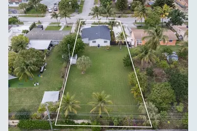 740 NE 43 Court, Deerfield Beach, FL 33064 - Photo 45