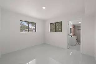 740 NE 43 Ct, Deerfield Beach, FL 33064 - Photo 29