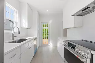 236 Greymon Dr, West Palm Beach, FL 33405 - Photo 13