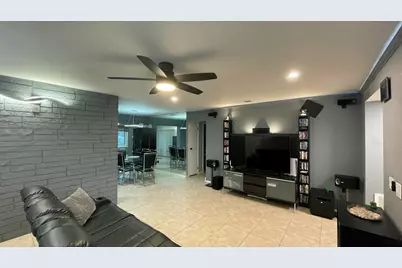 9282 NW 24th Place, Sunrise, FL 33322 - Photo 17
