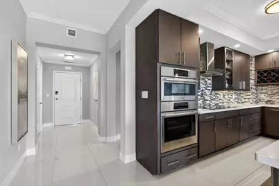 441 Bay Colony Drive N, Juno Beach, FL 33408 - Photo 3