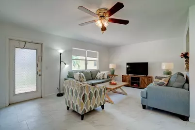 222 Saxony E #222, Delray Beach, FL 33446 - Photo 3