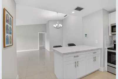 15453 Lakes Of Delray Boulevard #204, Delray Beach, FL 33484 - Photo 5