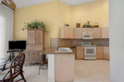 4659 Carlton Golf Drive, Lake Worth, FL 33449 - Photo 13