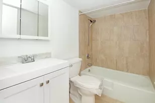 402 Lake Shore Dr, West Palm Beach, FL 33403 - Photo 23