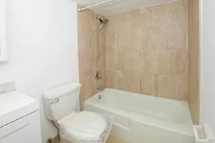 402 Lake Shore Dr, West Palm Beach, FL 33403 - Photo 25