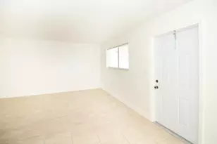 402 Lake Shore Dr, West Palm Beach, FL 33403 - Photo 11