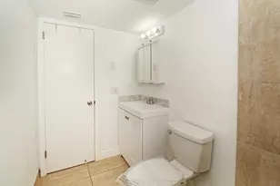 402 Lake Shore Dr, Lake Park, FL 33403 - Photo 23