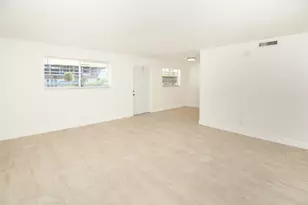 402 Lake Shore Dr, Lake Park, FL 33403 - Photo 9